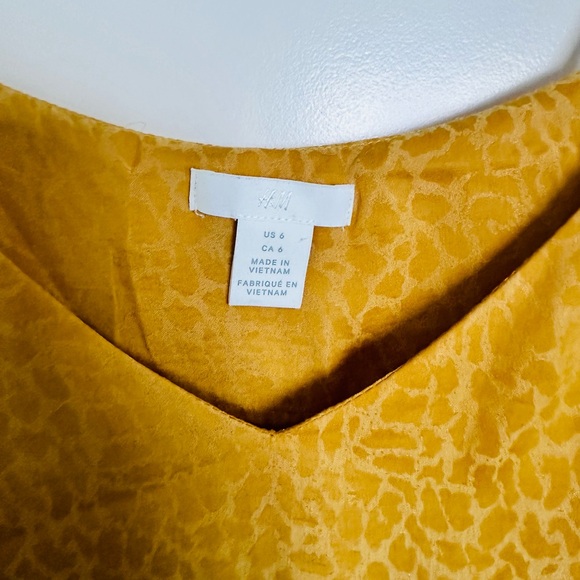 Satin camisole . Pack of 3 in Yellow, Beige/cream & Brown color - Picture 4 of 10